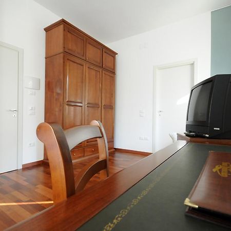 Guest House Domus Urbino Dış mekan fotoğraf