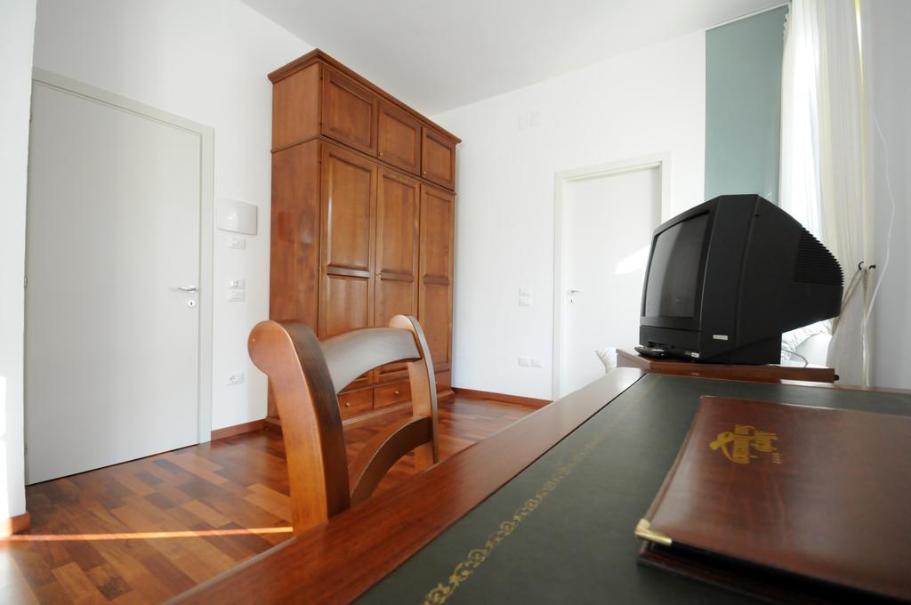 Guest House Domus Urbino Dış mekan fotoğraf